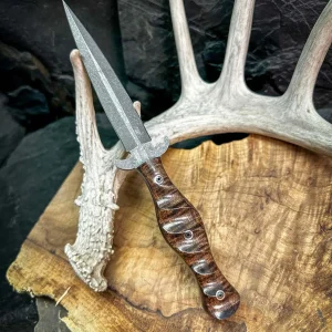 The Dagger Knife, hunting knife, chef knife, hunting knife usa, handmade hunting knife, hunting knife under 100$, best hunting knife, Nitro V steel, koa wood knife