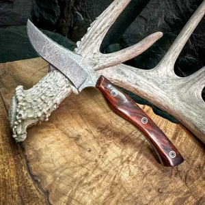 The Stingray Knife, hunting knife, chef knife, hunting knife usa, handmade hunting knife, hunting knife under 100$, best hunting knife, Nitro V steel knife, mango wood knife