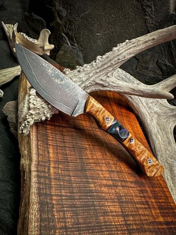 The Damascus Trapper Knife, hunting knife, handmade hunting knife, hunting knife under 100$, best hunting knives, hunter knives, buck hunting knives, benchmade hunting knives, cutco hunting knives, chef knife, best chef knife, chef knives, chefs knife, best chefs knife, hunting knives for sale, good hunting knives, the hunted knives